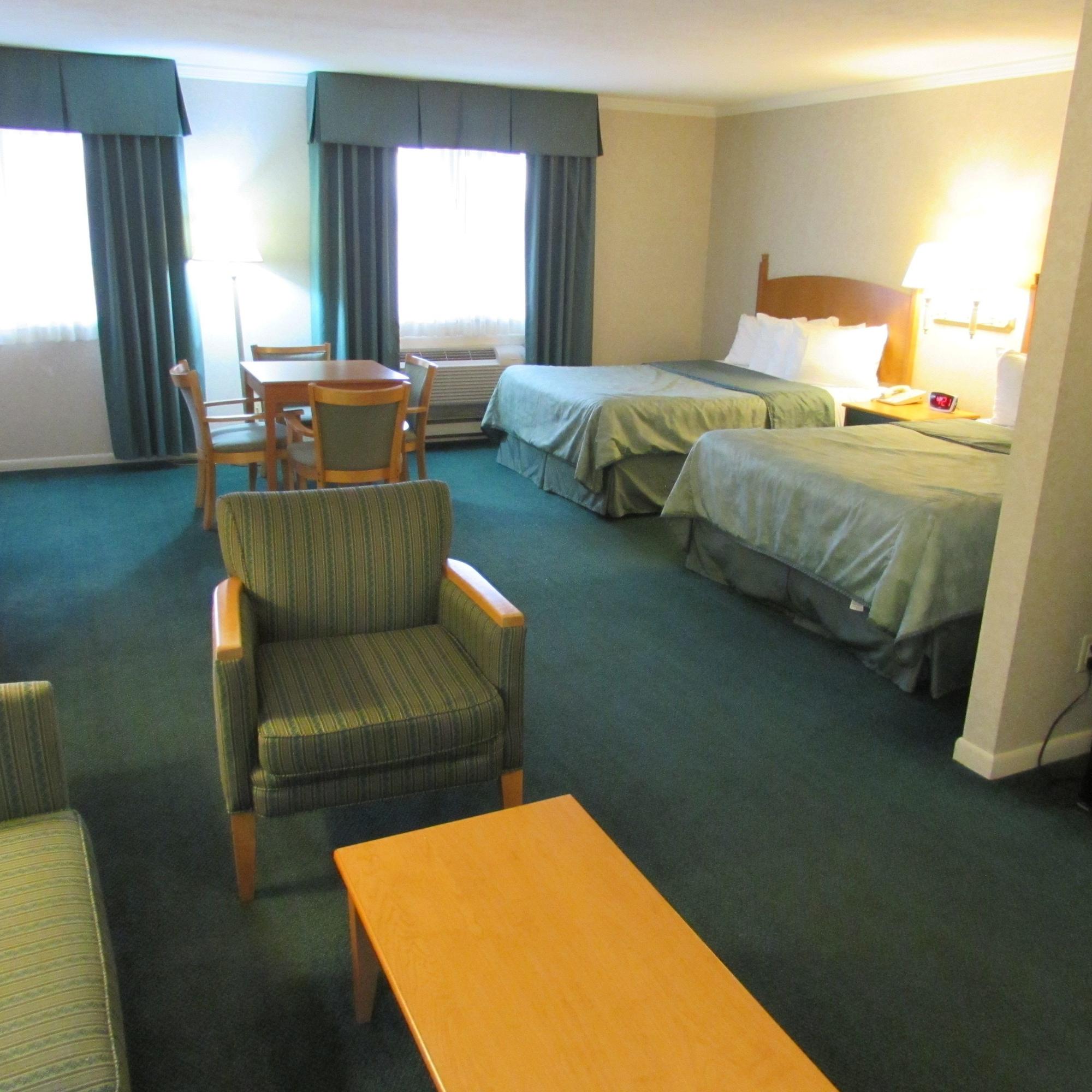 Magnuson Grand Pioneer Inn And Suites Escanaba Extérieur photo
