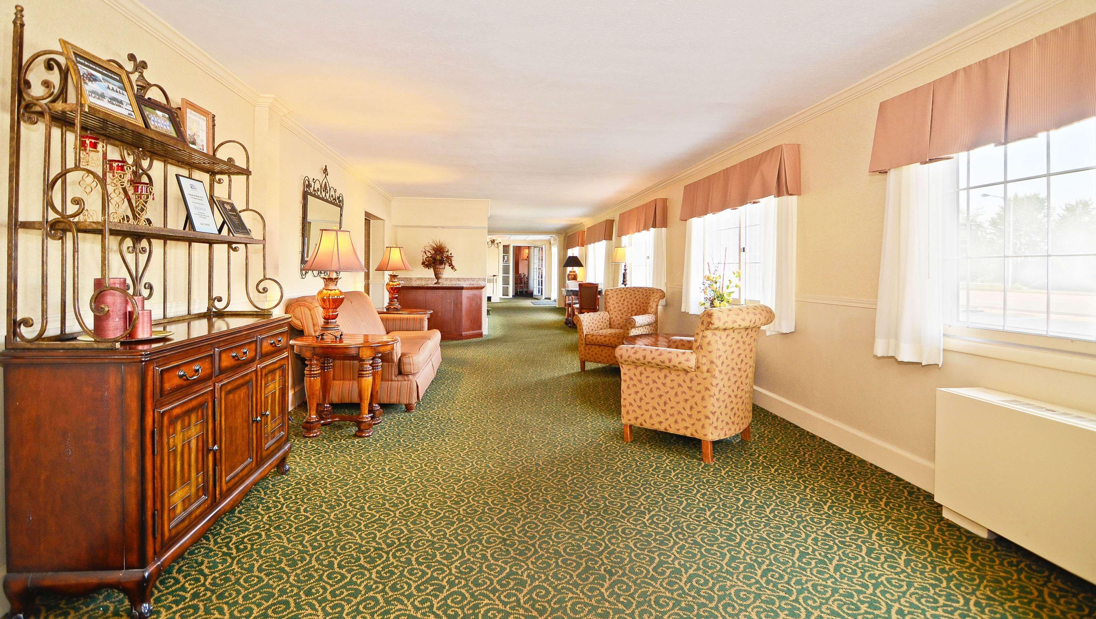 Magnuson Grand Pioneer Inn And Suites Escanaba Extérieur photo