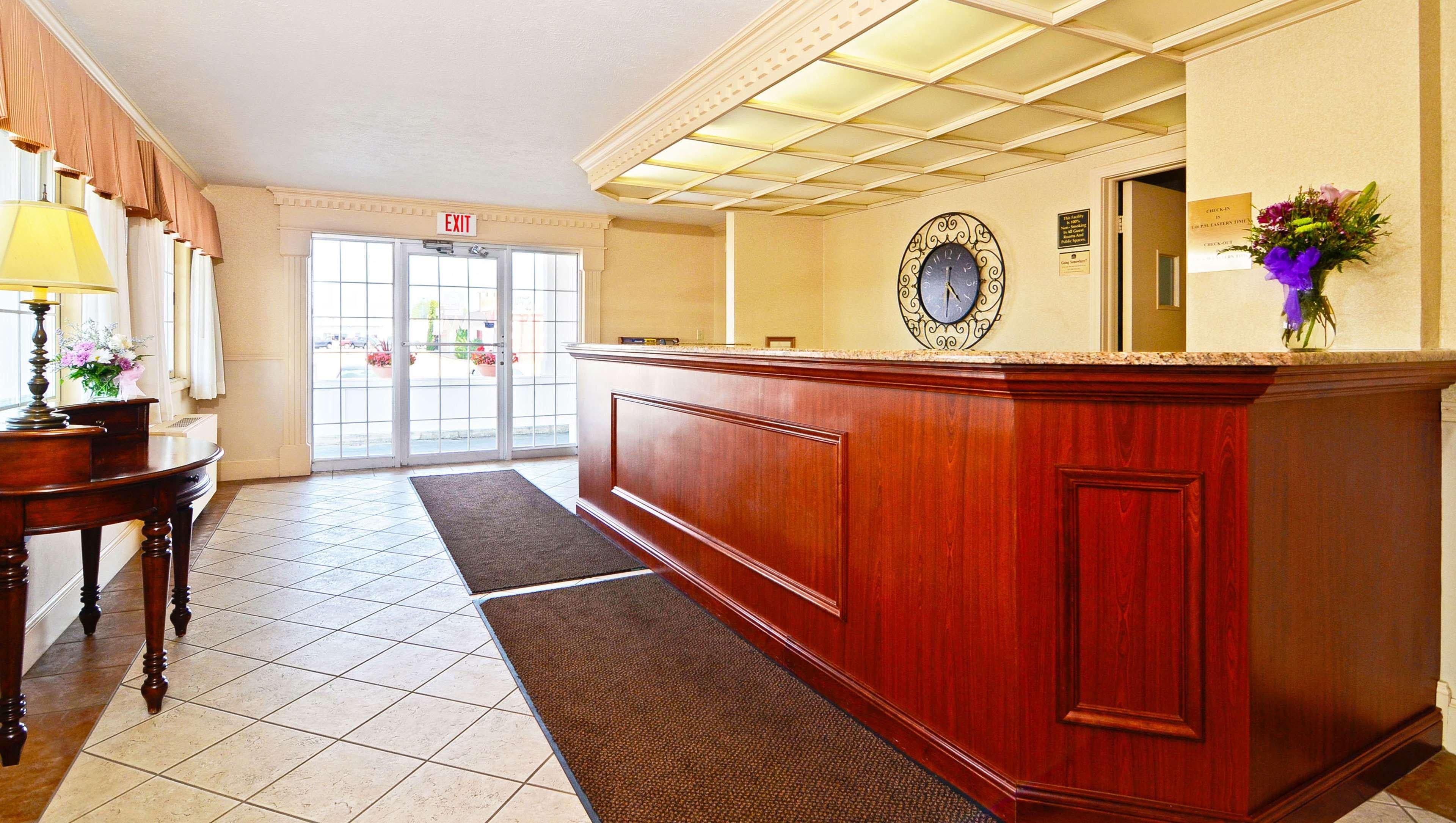 Magnuson Grand Pioneer Inn And Suites Escanaba Extérieur photo