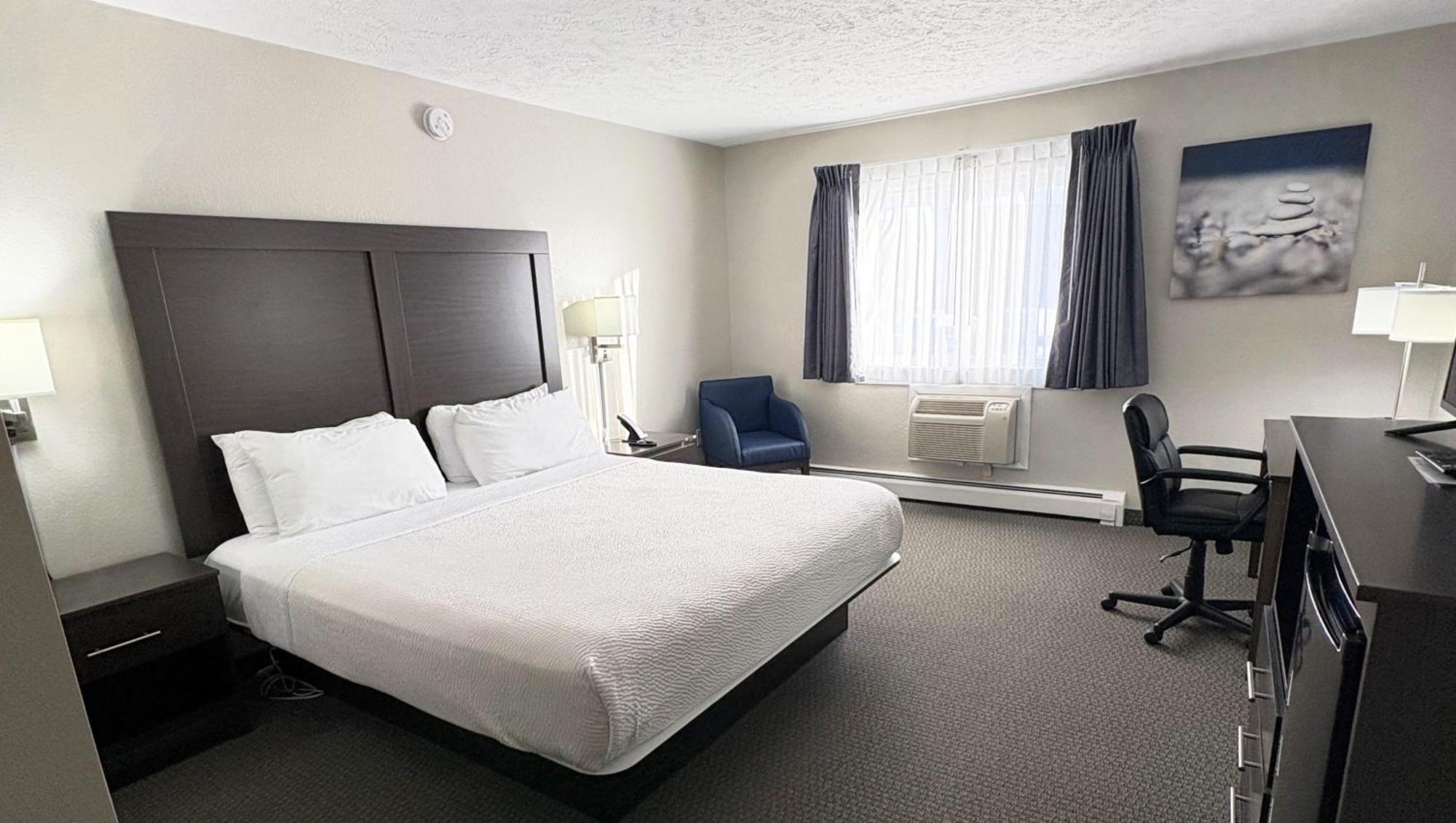 Magnuson Grand Pioneer Inn And Suites Escanaba Extérieur photo